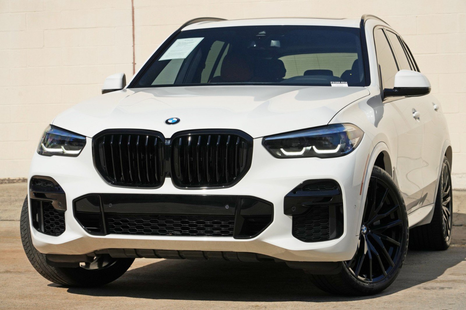Used 2023 BMW X5 sDrive40i w/ M Sport Package RWD image 3