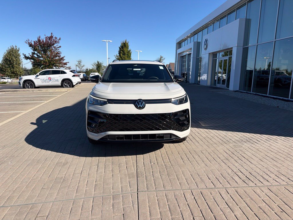 New 2026 Volkswagen Tiguan SE R-Line AWD/4WD image 26
