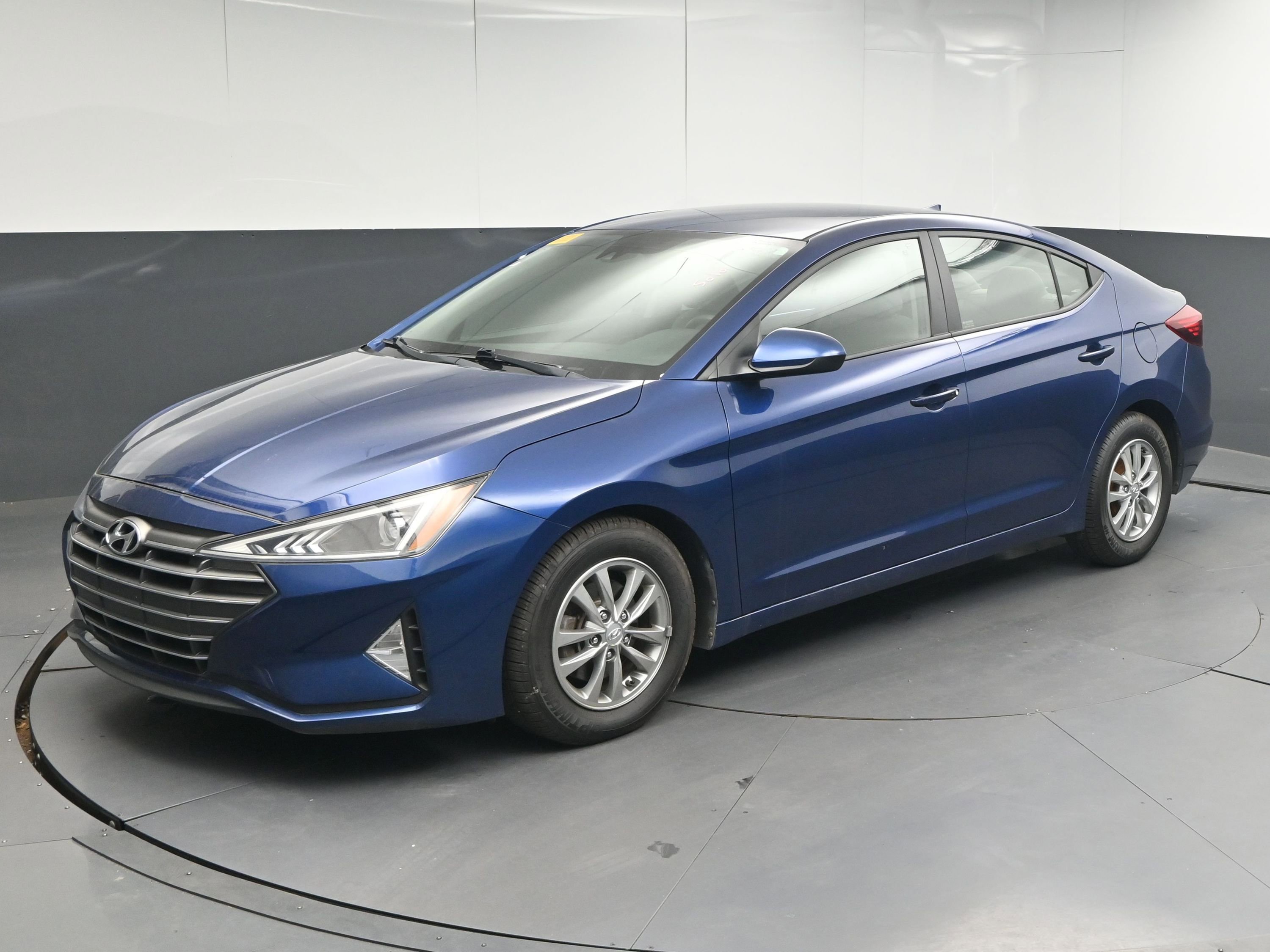 Used 2020 Hyundai Elantra ECO image 4