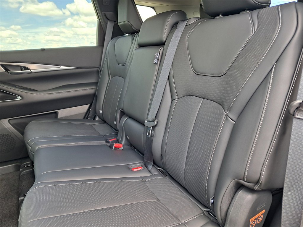 New 2026 INFINITI QX60 Pure w/ Cargo Package image 7