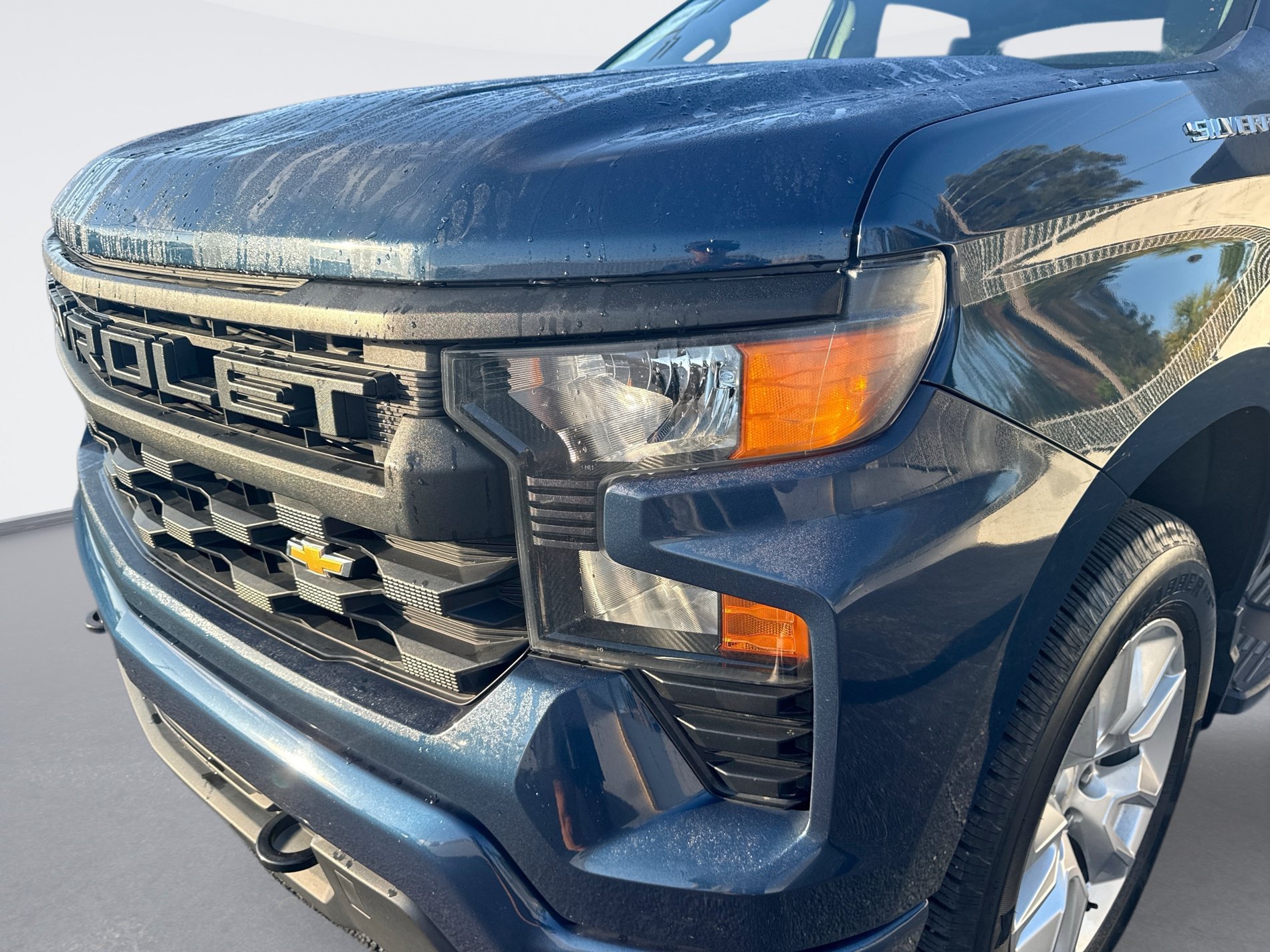Used 2023 Chevrolet Silverado 1500 Custom RWD image 10