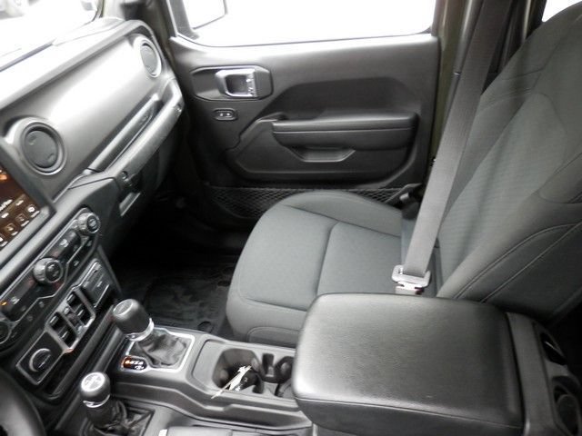 Used 2023 Jeep Gladiator Sport AWD/4WD image 25