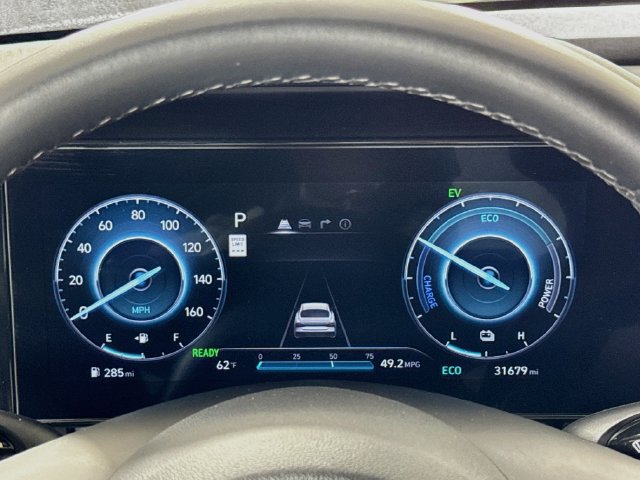 Certified 2025 Hyundai Elantra SEL FWD image 16