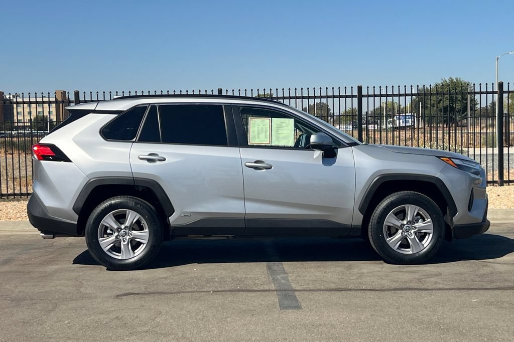 Certified 2025 Toyota RAV4 XLE AWD/4WD image 3