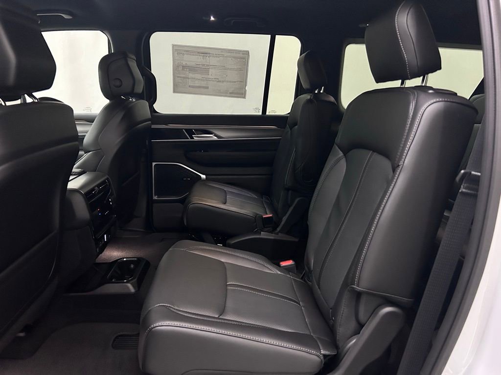 New 2026 Jeep Grand Wagoneer L 4WD image 14