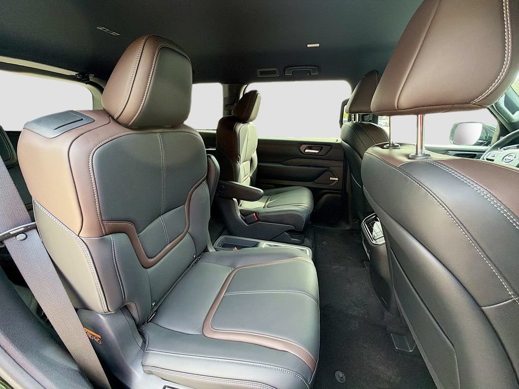 New 2026 Nissan Armada SL w/ Captain's Chari Seat Package RWD image 32