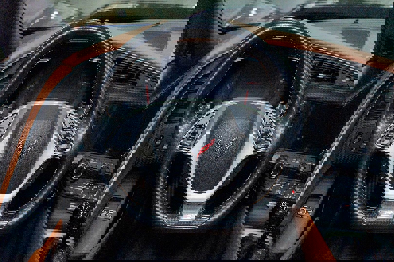 Used 2015 Chevrolet Corvette Z06 w/ 3LZ Preferred Equipment Group image 37