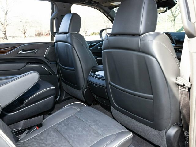 Used 2023 Cadillac Escalade ESV Premium Luxury image 72