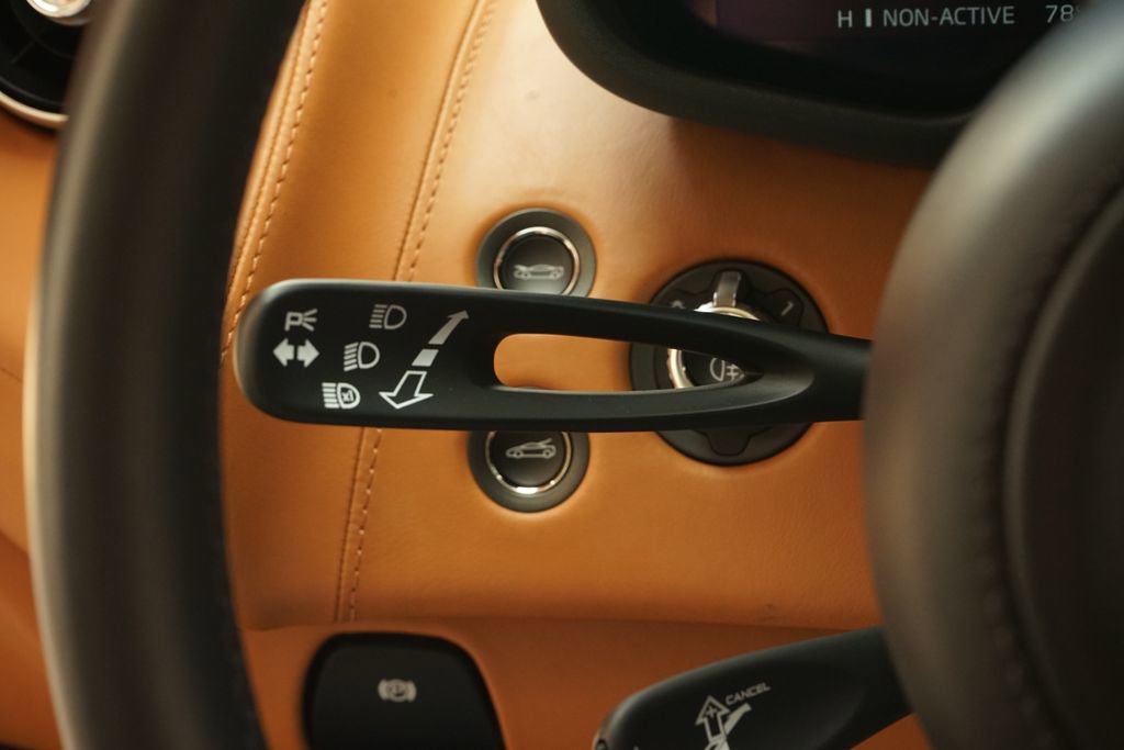 Used 2021 McLaren GT image 18