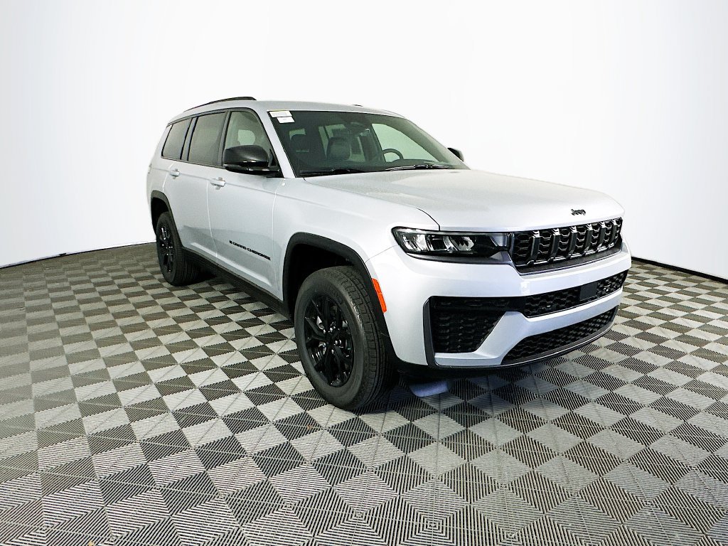 New 2026 Jeep Grand Cherokee L 4WD image 2