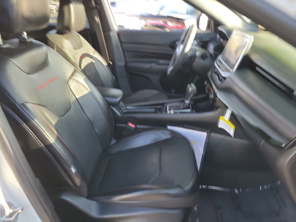 Used 2023 Jeep Compass Trailhawk w/ Trailhawk Elite Group image 19