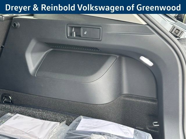 New 2026 Volkswagen Tiguan SE image 31