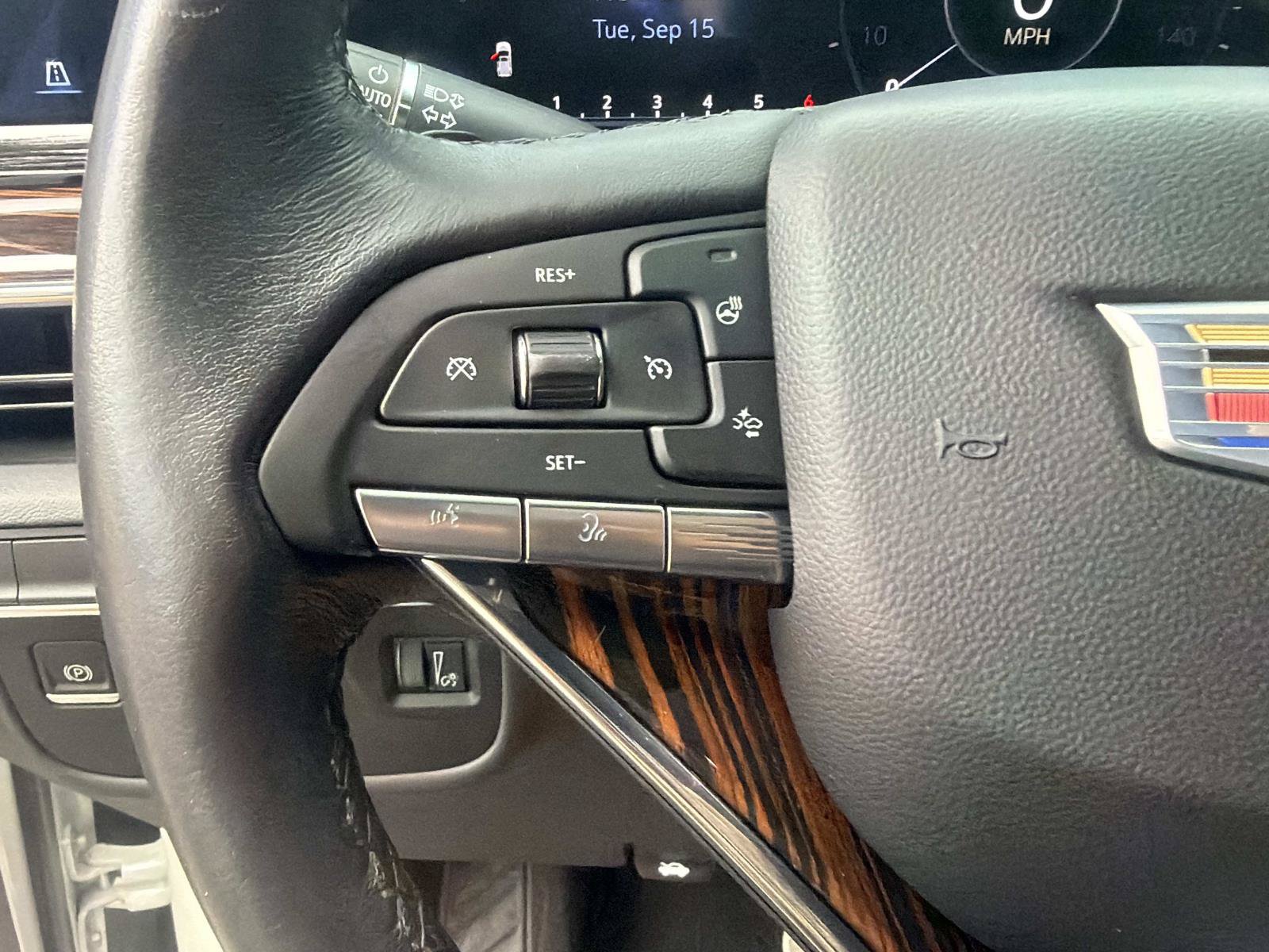 Used 2023 Cadillac Escalade Luxury RWD image 29