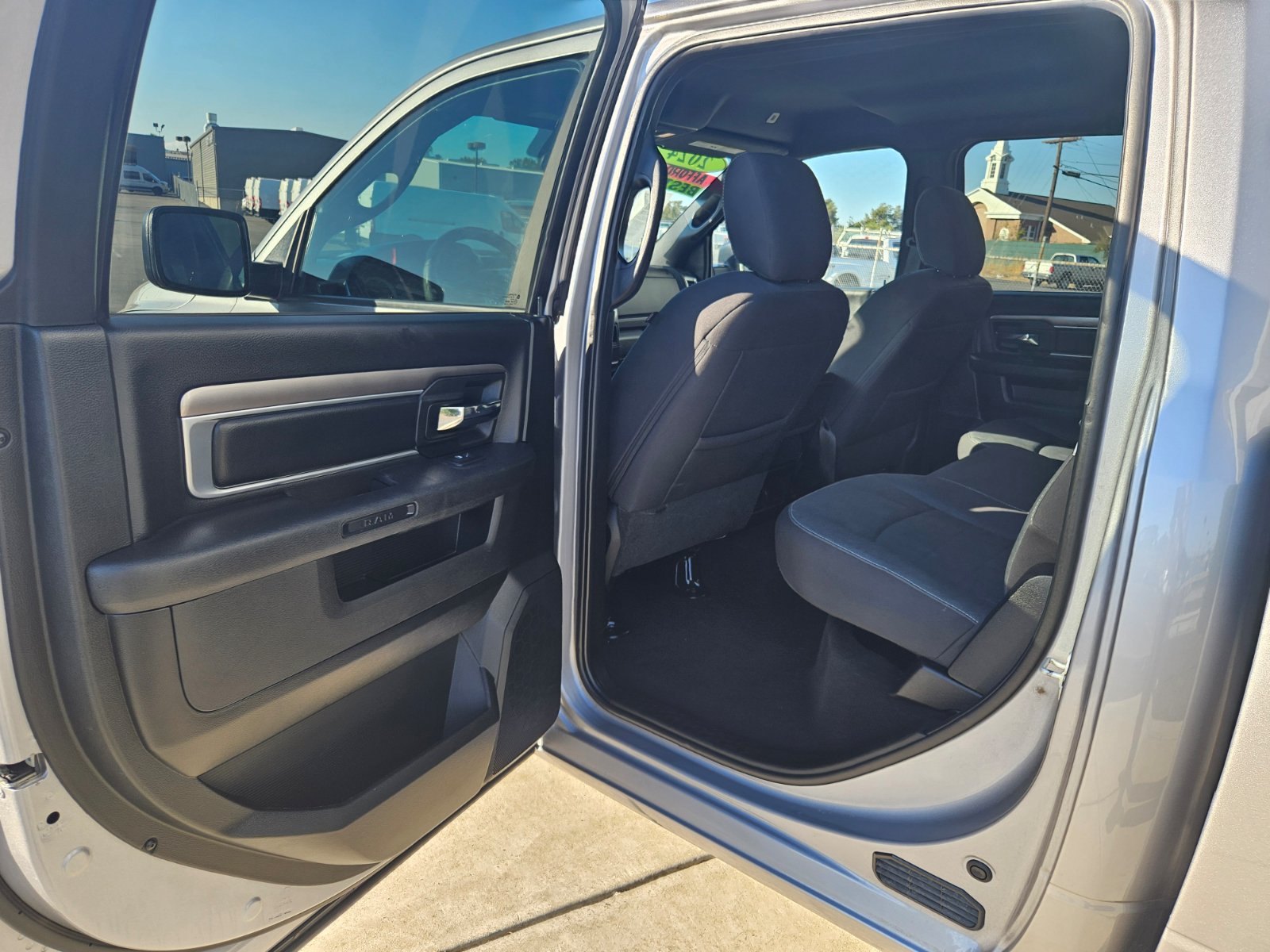 Used 2024 RAM 1500 Warlock AWD/4WD image 12