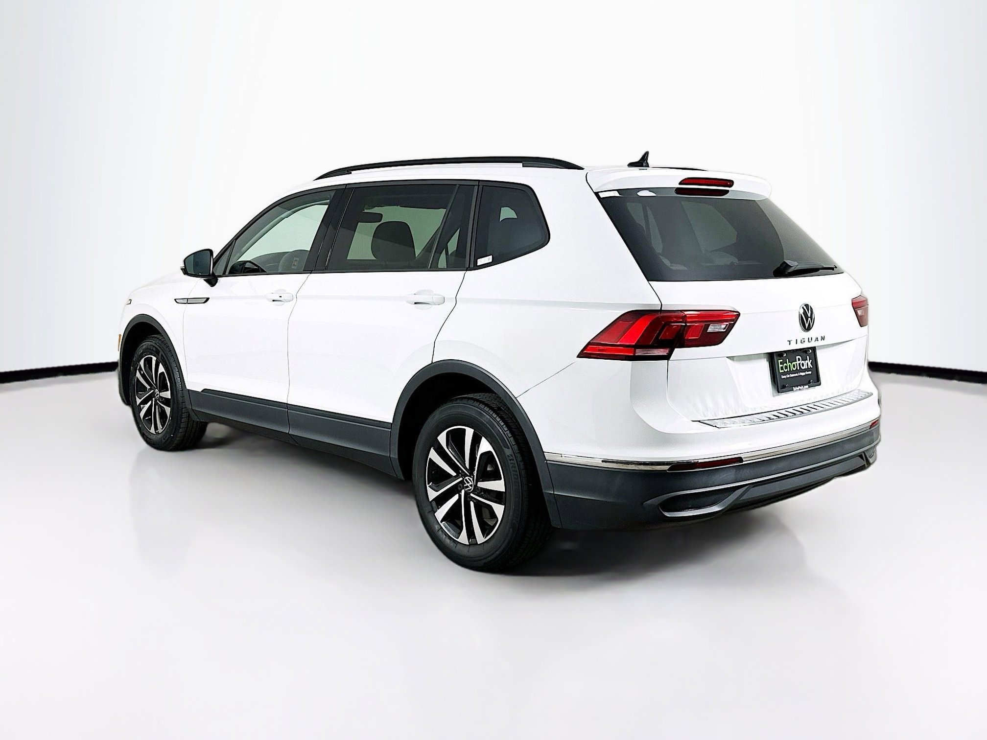 Used 2023 Volkswagen Tiguan S image 5