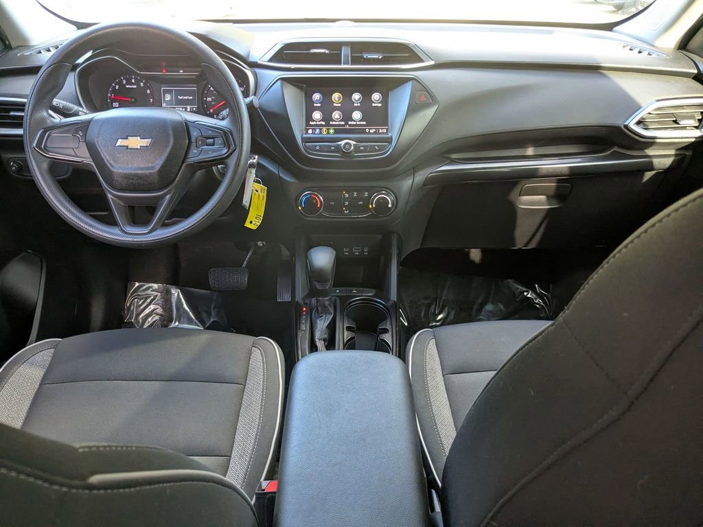 Used 2021 Chevrolet TrailBlazer LS image 24