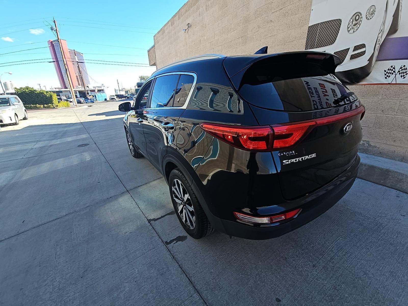 Used 2018 Kia Sportage EX image 3