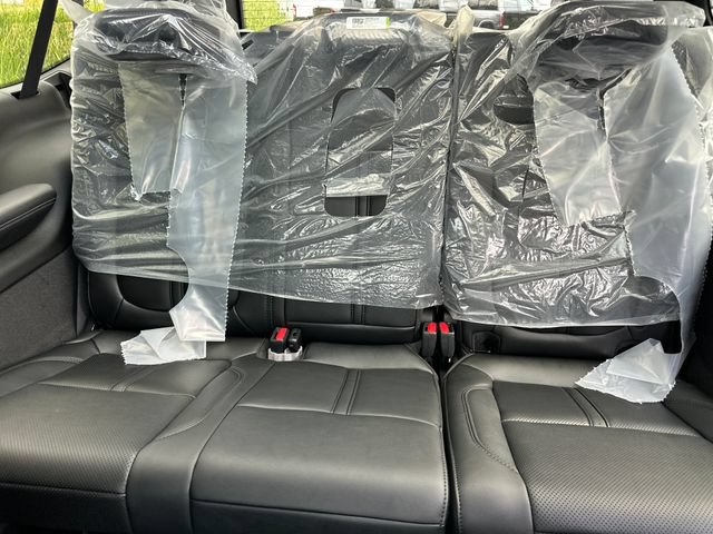 New 2026 Jeep Grand Wagoneer L Summit AWD/4WD image 18