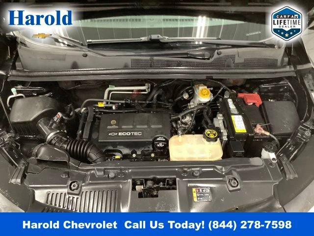 Used 2018 Chevrolet Trax LT w/ LT Convenience Package image 18