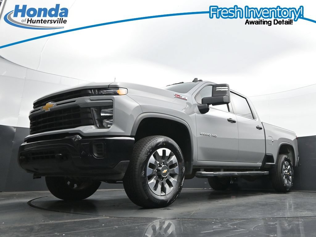 Used 2024 Chevrolet Silverado 2500 Custom w/ Custom Value Package AWD/4WD image 28