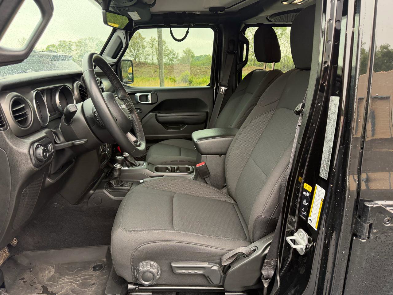 Used 2023 Jeep Wrangler Unlimited Sport AWD/4WD image 9
