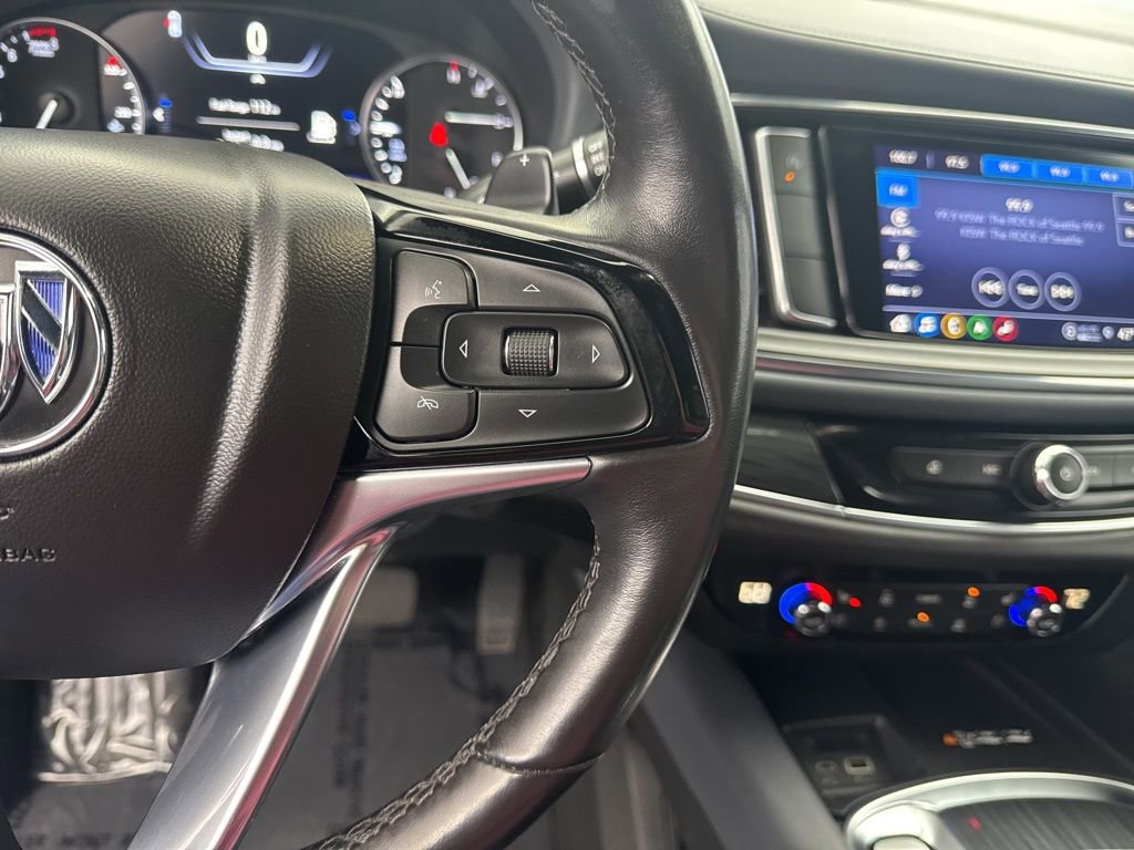 Used 2024 Buick Enclave Premium image 25