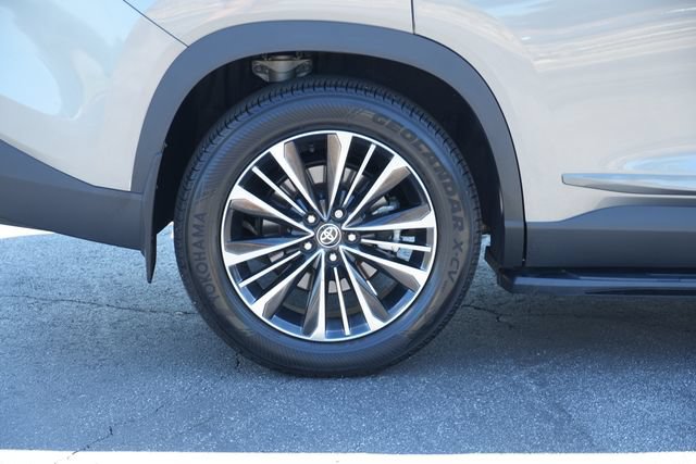 Used 2025 Toyota Grand Highlander AWD Hybrid image 11