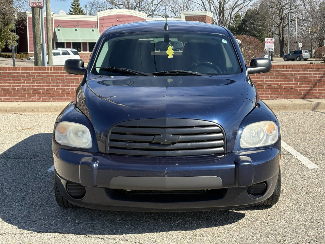 Used 2010 Chevrolet HHR LS image 4