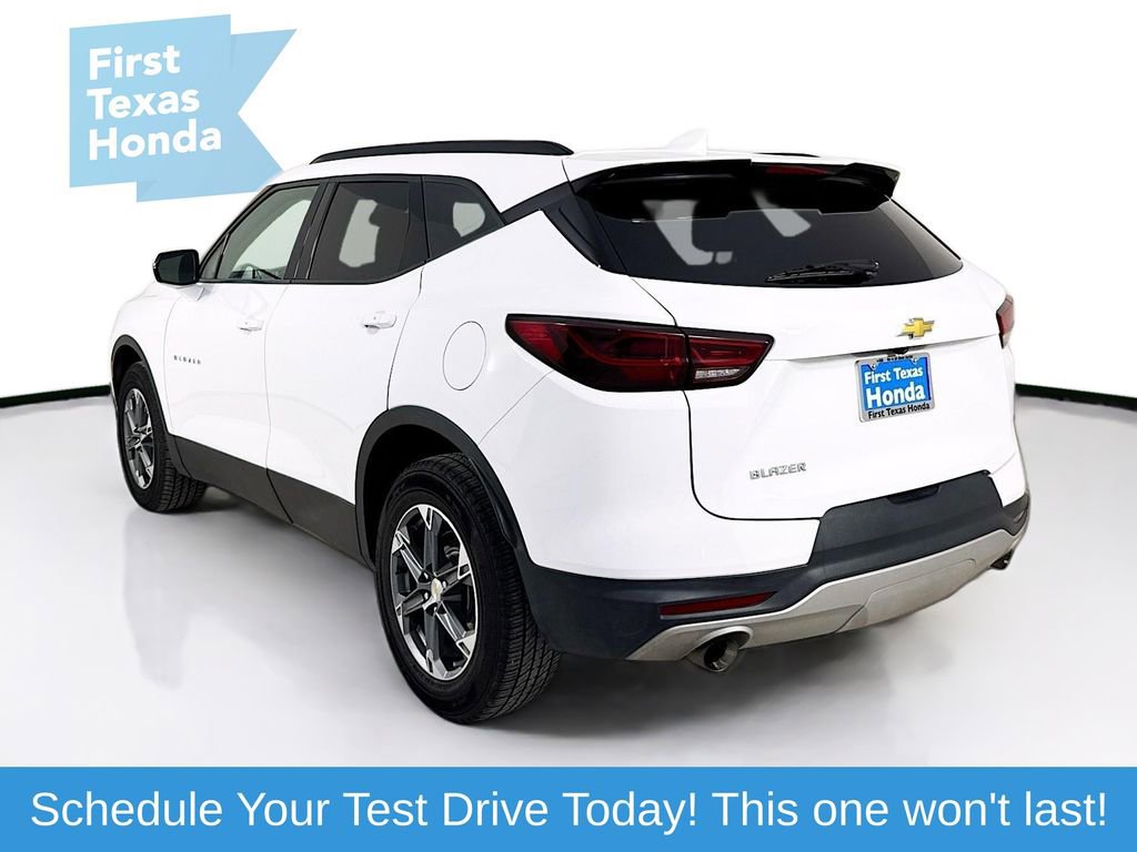 Used 2023 Chevrolet Blazer LT FWD image 5