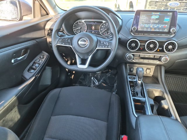 Used 2024 Nissan Sentra SV FWD image 30