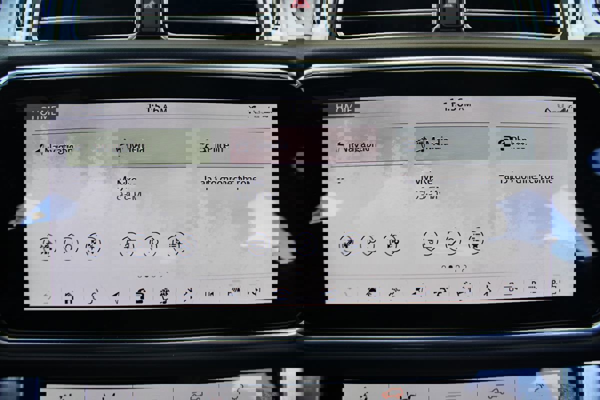 Used 2020 Land Rover Range Rover LWB SV Autobiography image 16