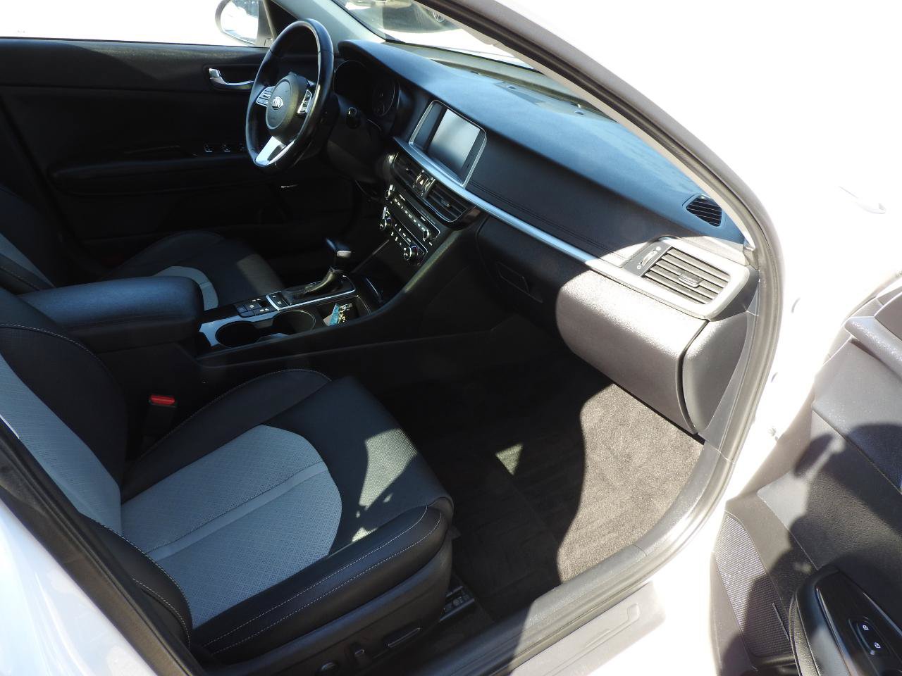 Used 2019 Kia Optima EX w/ EX Premium Package FWD image 9