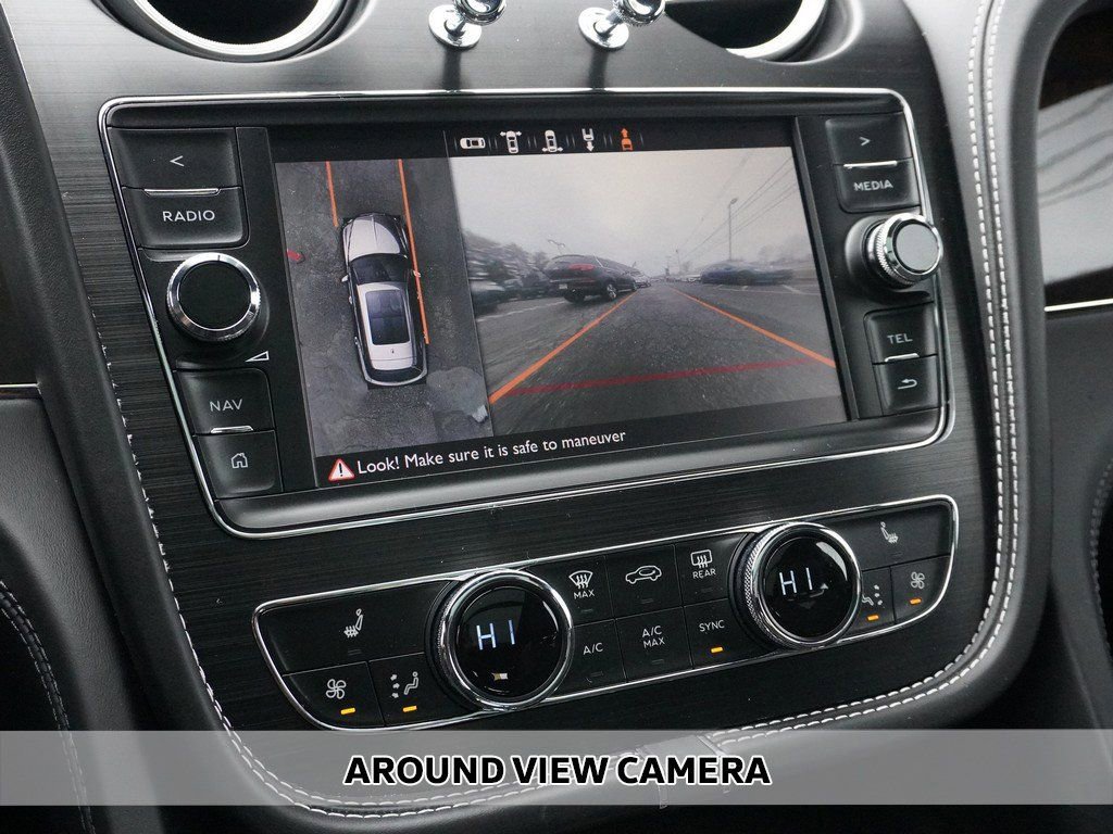 Used 2019 Bentley Bentayga AWD/4WD image 5