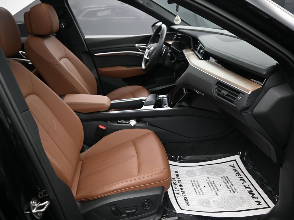 Used 2024 Audi Q8 e-tron Premium Plus image 42