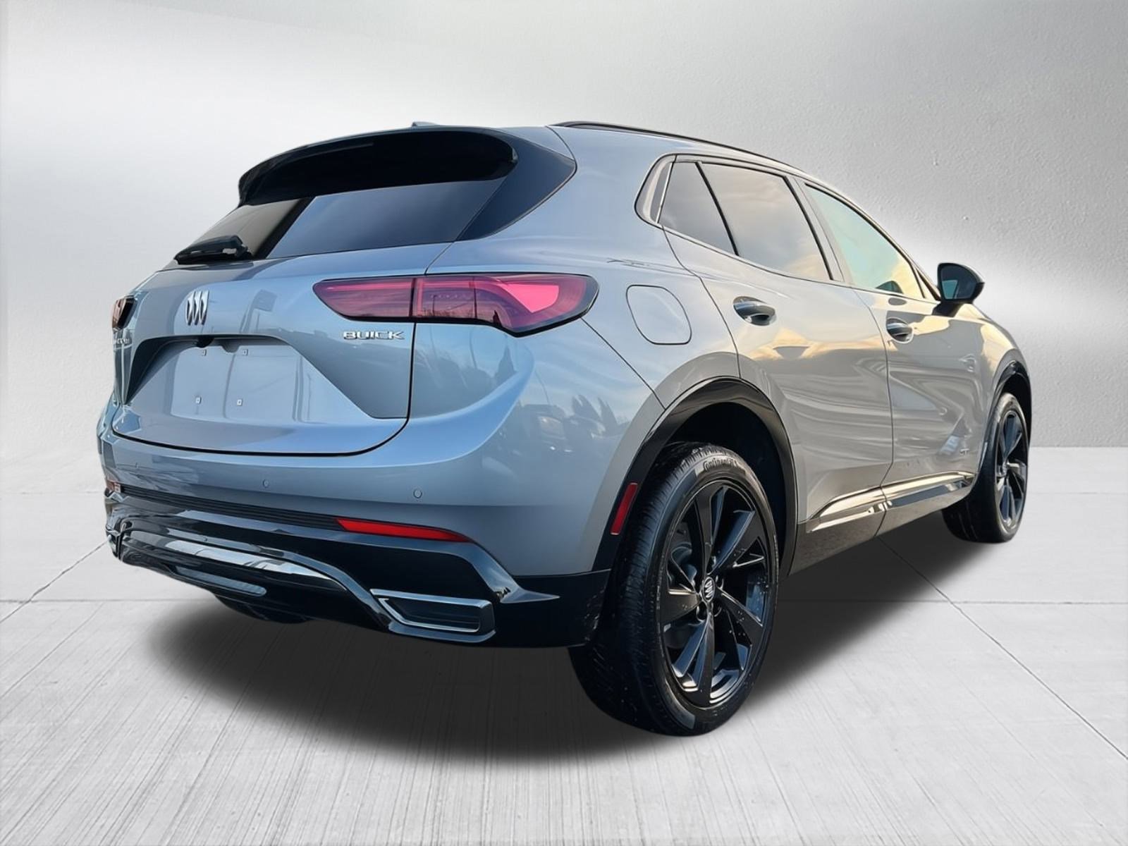Used 2024 Buick Envision Sport Touring image 3
