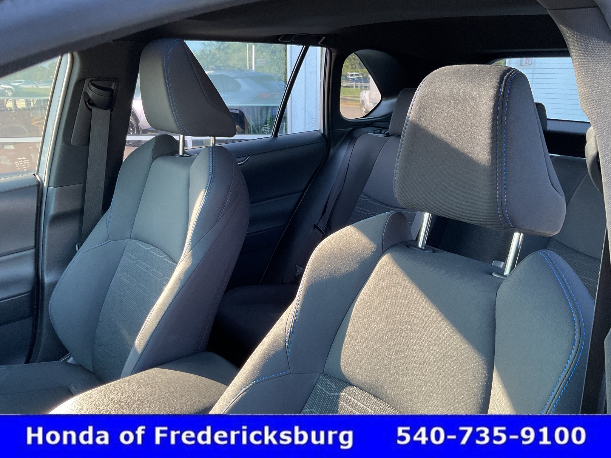 Used 2023 Toyota RAV4 SE w/ Convenience Package AWD/4WD image 28
