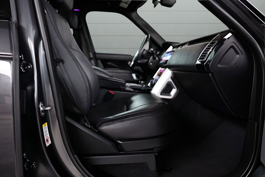 Used 2021 Land Rover Range Rover P525 Westminster Edition image 60