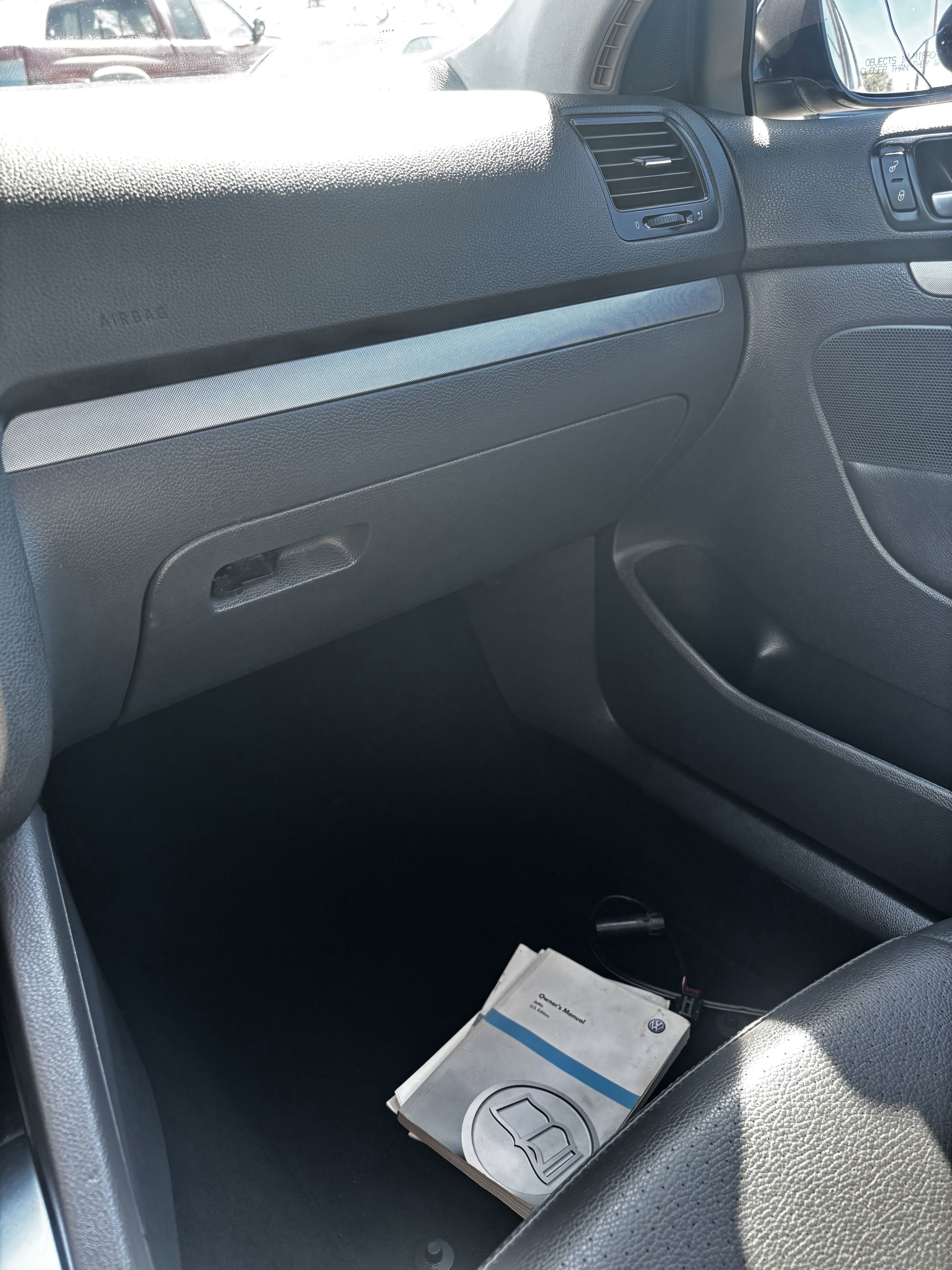 Used 2009 Volkswagen Jetta TDI image 4