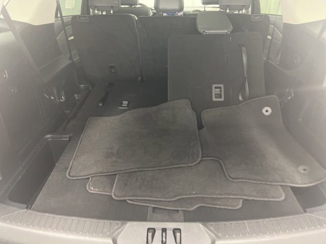 Used 2025 Ford Explorer Active w/ Active Comfort Package AWD/4WD image 9