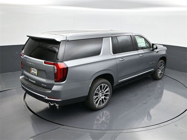 New 2026 GMC Yukon XL Denali image 18