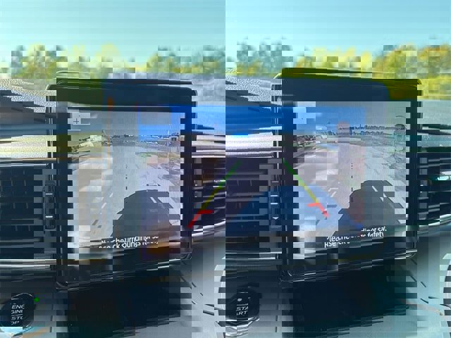 Used 2021 Ford Explorer XLT w/ Equipment Group 202A image 33