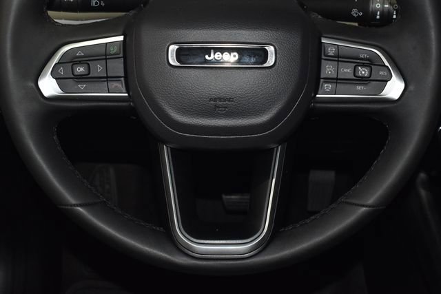 Used 2025 Jeep Compass Limited AWD/4WD image 25