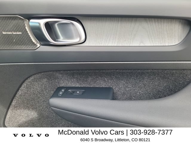New 2026 Volvo XC40 B5 Ultra w/ Climate Package AWD/4WD image 18