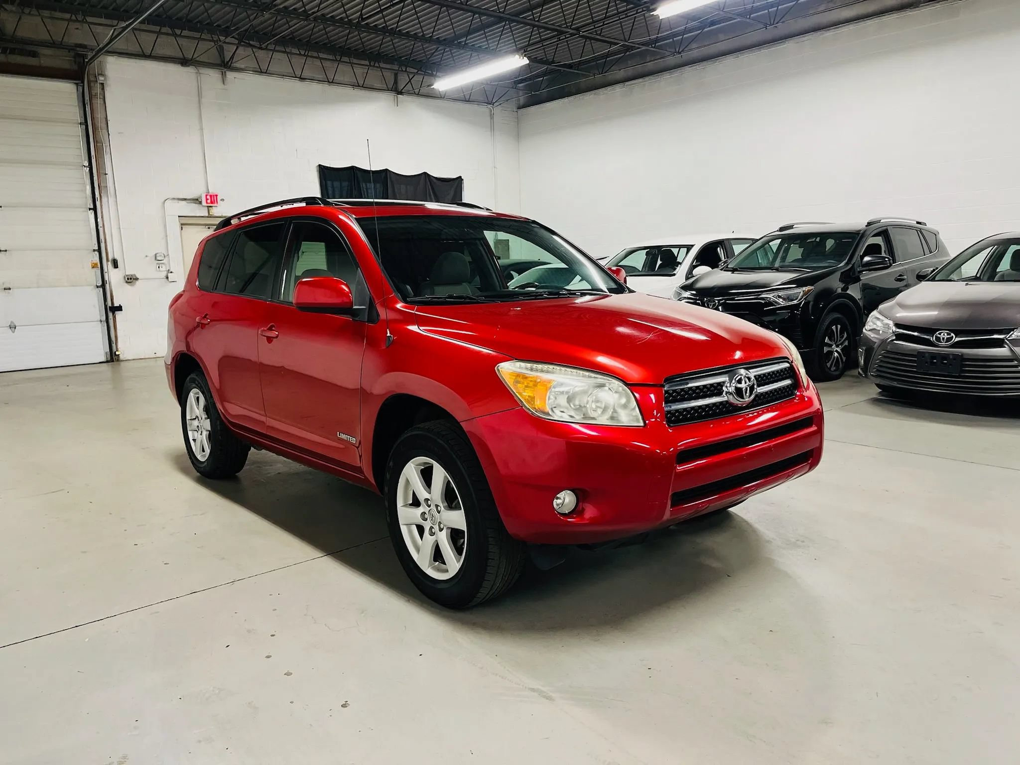 Used 2008 Toyota RAV4 Limited FWD image 4