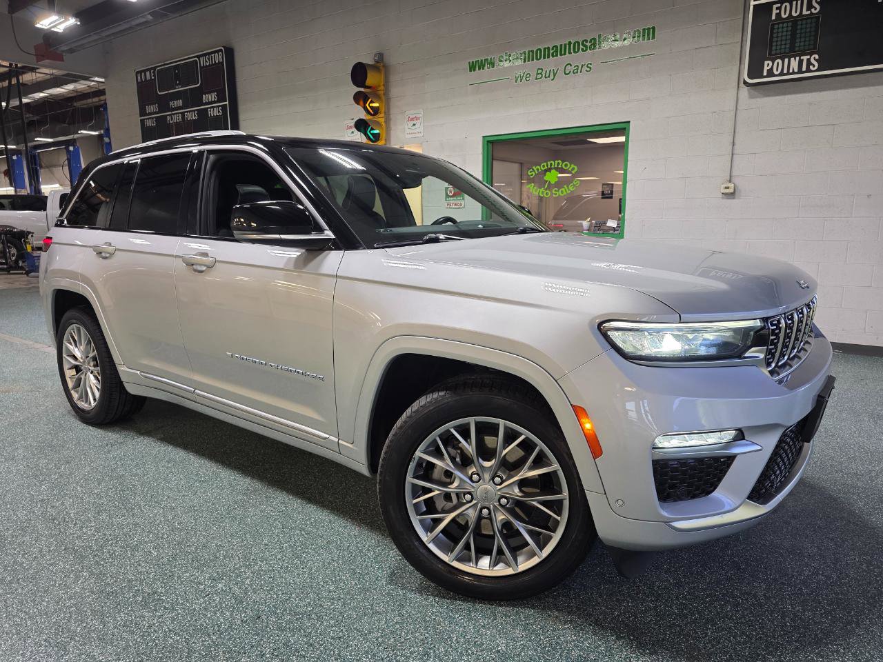 Used 2022 Jeep Grand Cherokee Summit image 14
