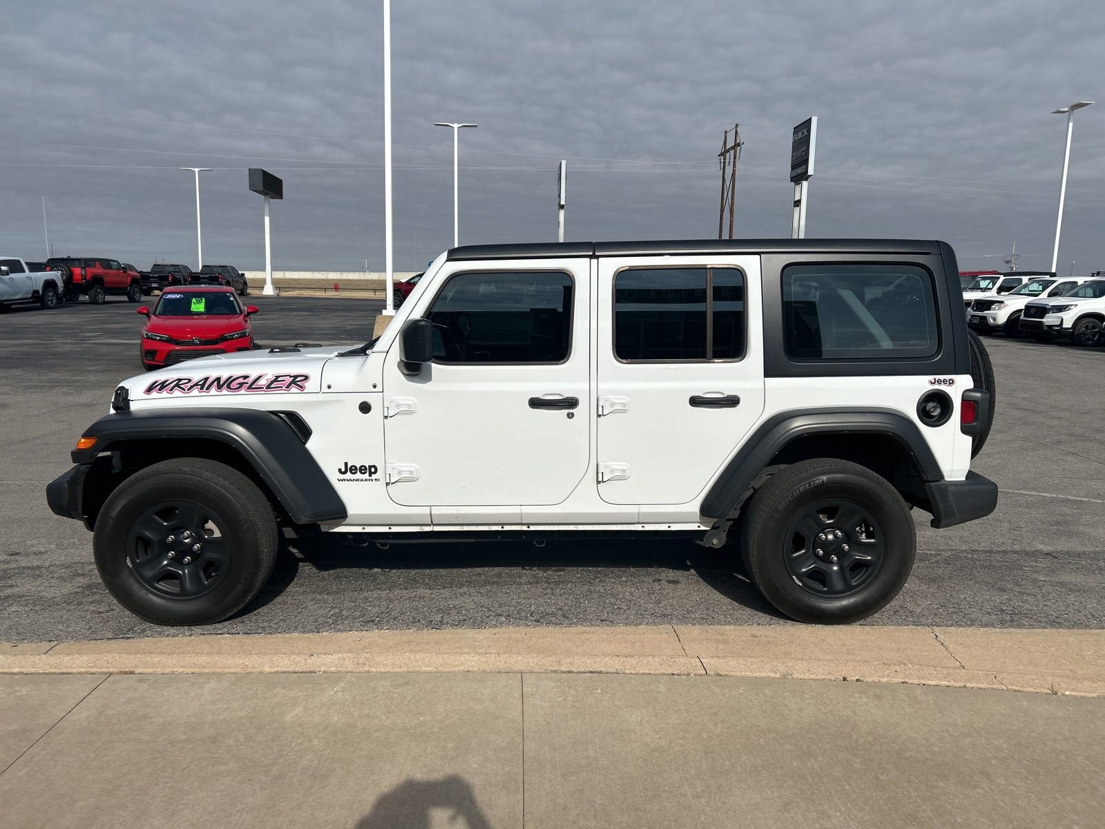 Used 2023 Jeep Wrangler Sport image 8