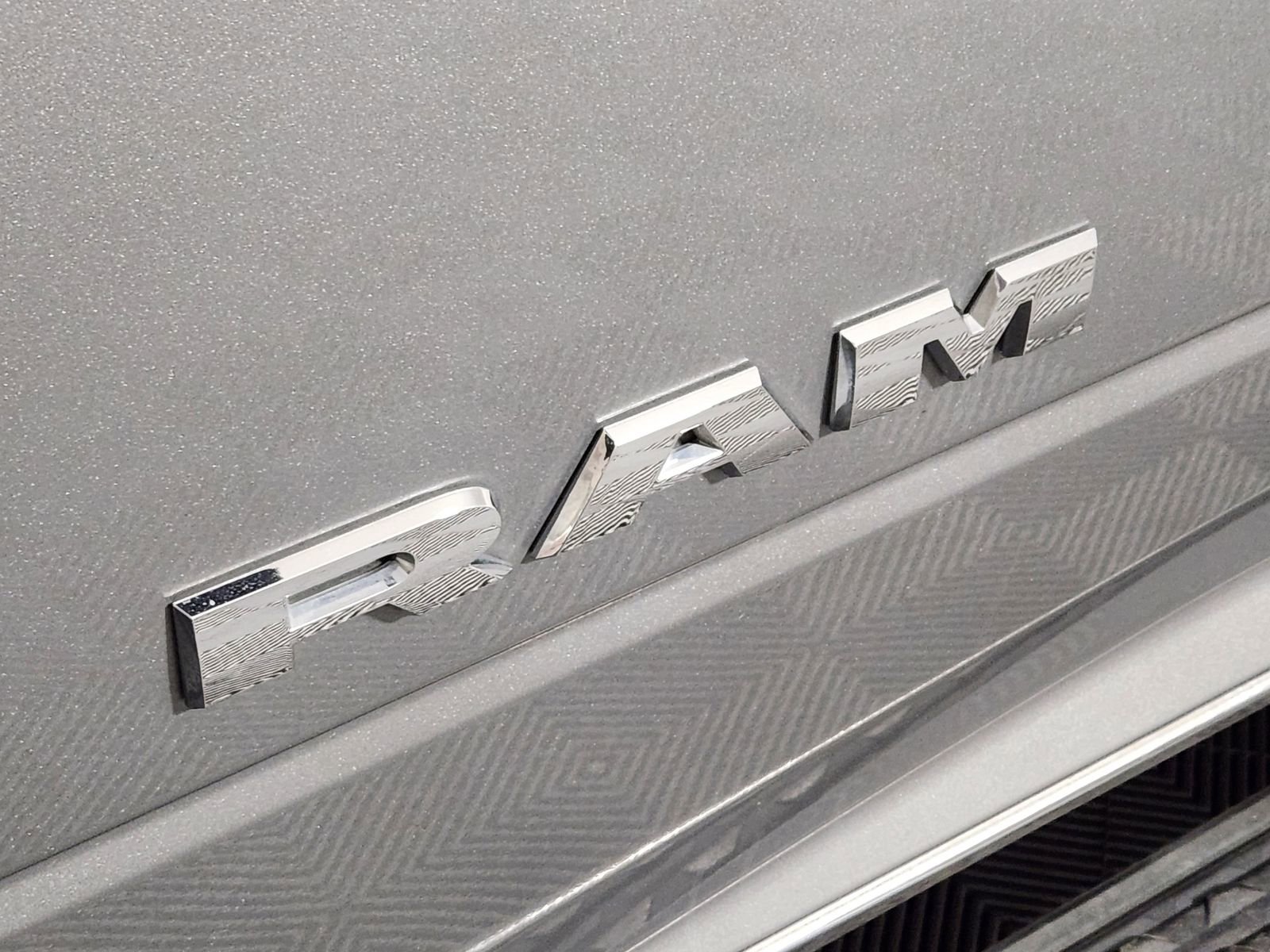 Used 2023 RAM 2500 Big Horn w/ Level 1 Equipment Group image 12