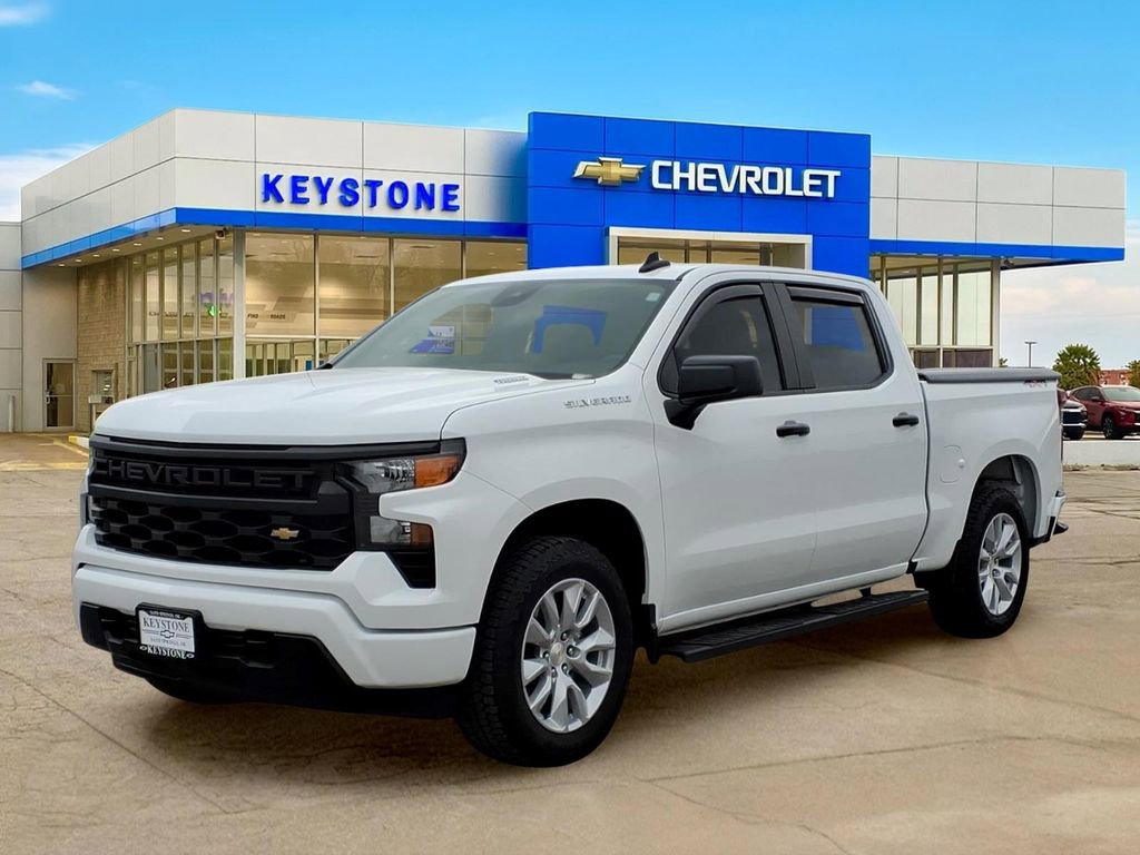 Used 2025 Chevrolet Silverado 1500 Custom AWD/4WD image 3