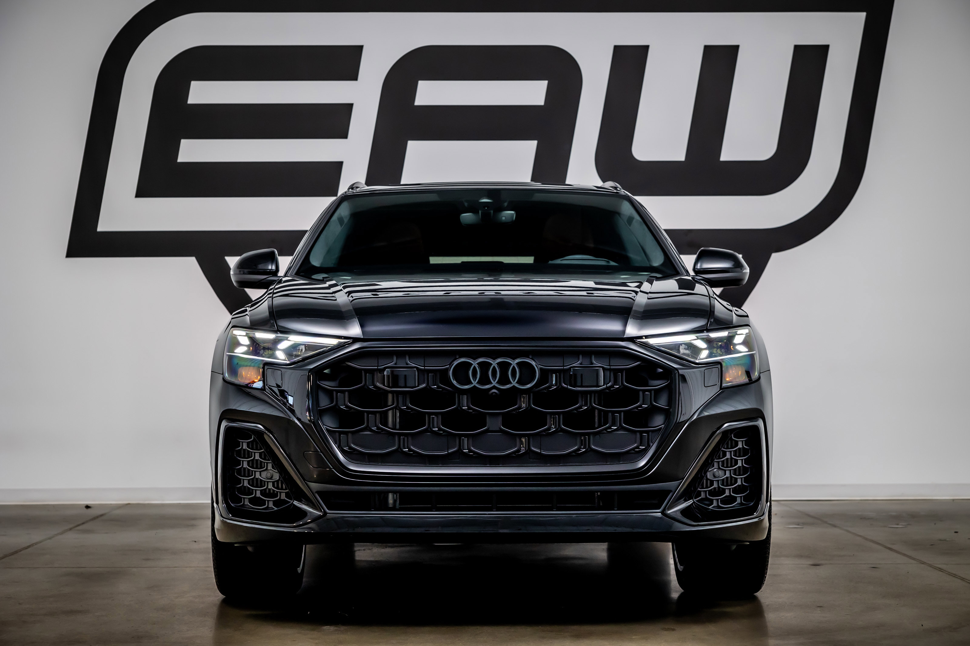 Used 2025 Audi Q8 Prestige image 3