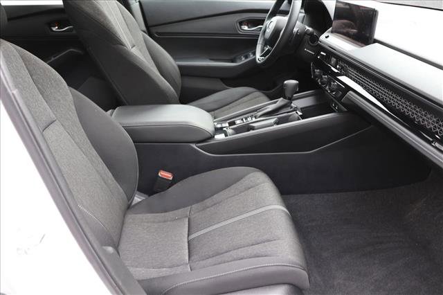 Used 2024 Honda Accord Sport image 27